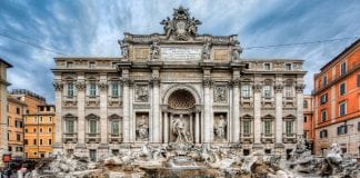 Фонтан Треви в Риме: история и искусство