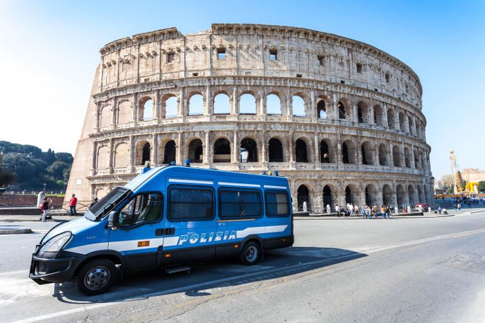Полиция в Риме