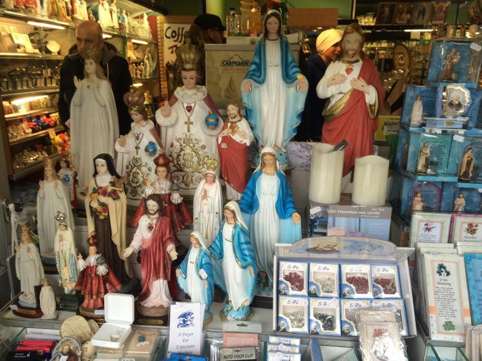 Религиозные магазины в Риме