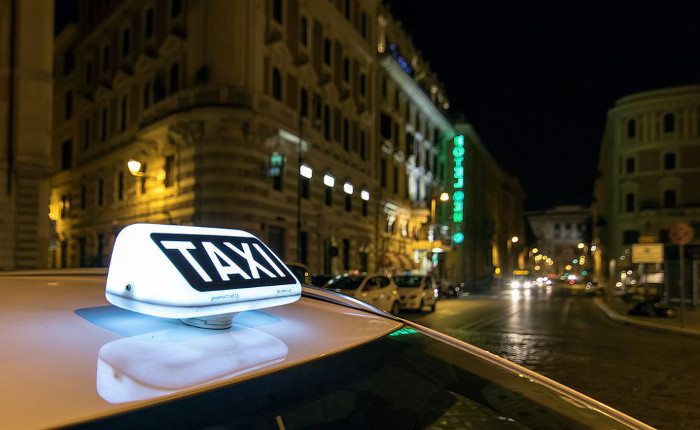 Служба такси в Риме