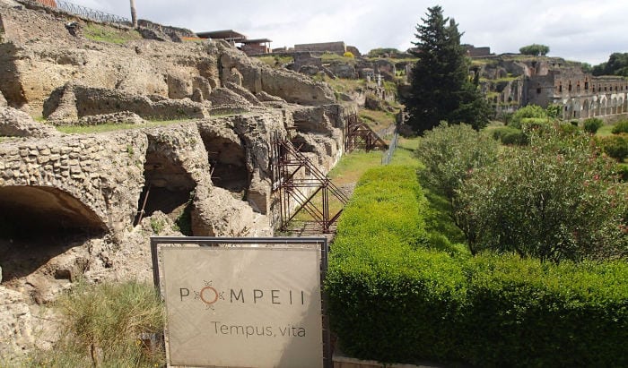 Как добраться в древний город Помпеи