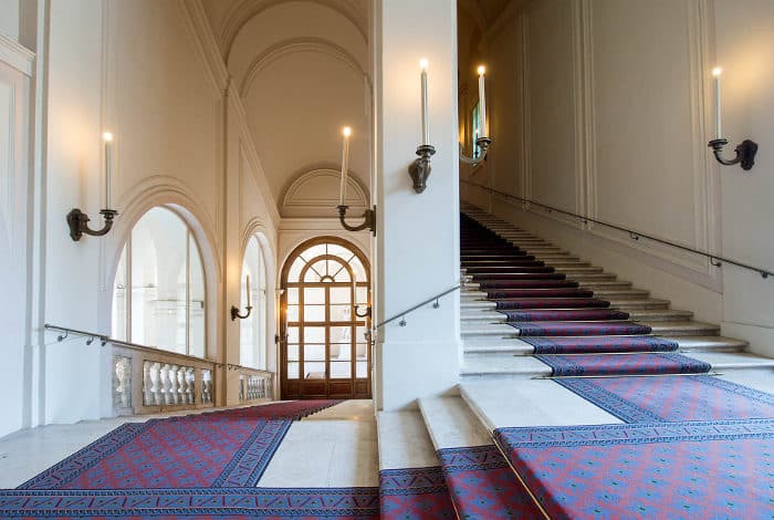 Устройство Квиринальского дворца: почетная лестница