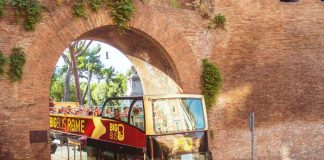 Туристические автобусы в Риме: полный обзор