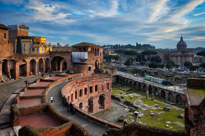 Форум Древнего Рима, где кипела жизнь